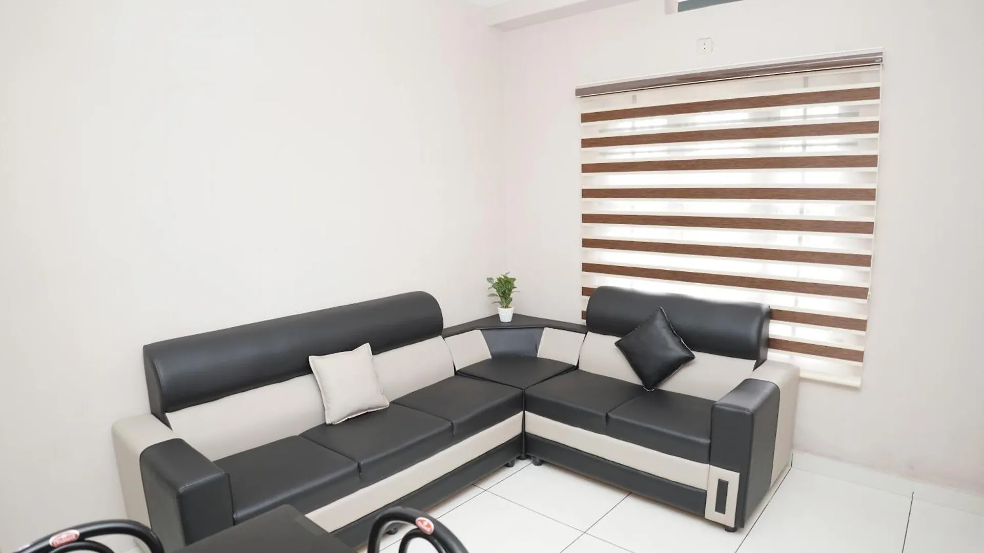 Eagle Nest Residency Hotel Perintalmanna India